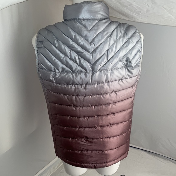 GAP Rose Gold metallic silver and rose gold puffer vest L - Picture 4 of 12